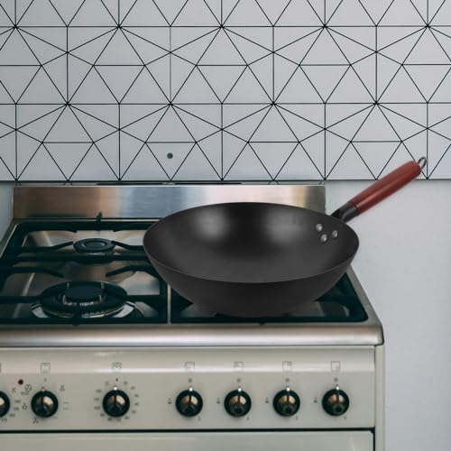 Wok tradicional de hierro con mango de madera 10 pulg. miniatura 6