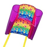 EINZIGARTIGES STRANDFEELING - der Beach Kite Butterfly hat ein Mittelsegl in leuchtenden Farben mit Schmetterlingen bedruckt und Seitensegel in Pink / Magenta - ergänzt wird das farbenfrohe Design durch zwei ca. 200cm lange Streifenschwänze in kräftigem Gelb