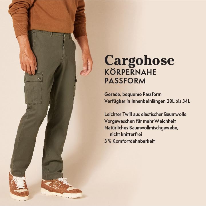 Amazon Essentials Herren Schmal geschnittene Stretch-Cargohose (erhältlich in Big & Tall), Schwarz, 38W / 34L