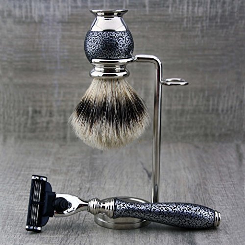Haryali London Silver Antique zestaw do golenia dla mężczyzn z 5-kątnym ostrzem, pędzlem do włosów borsucznych ze srebrną końcówką, sztyft do ałunu i stojakiem do golenia