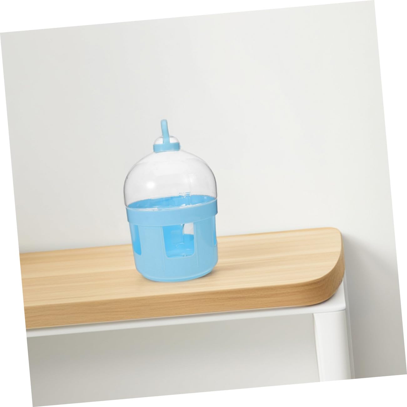 Dispensador de Agua para Palomas y Pájaros, Bebedero de Jaula Abertura Amplia, Abs Resistente, 2l Transparente, Suministros para Aves, Adecuado para Jaulas y Cuidado de Aves