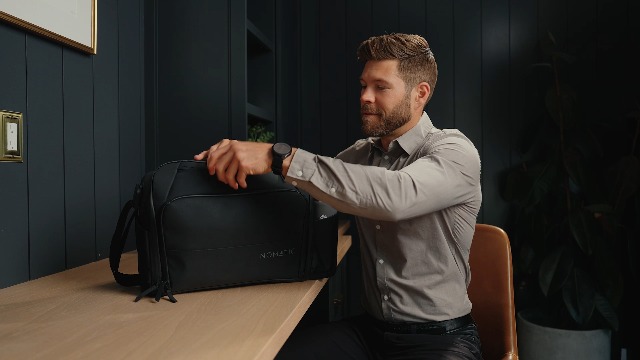 Amazon.com: NOMATIC Messenger Bag - Formal Laptop Computer Bag