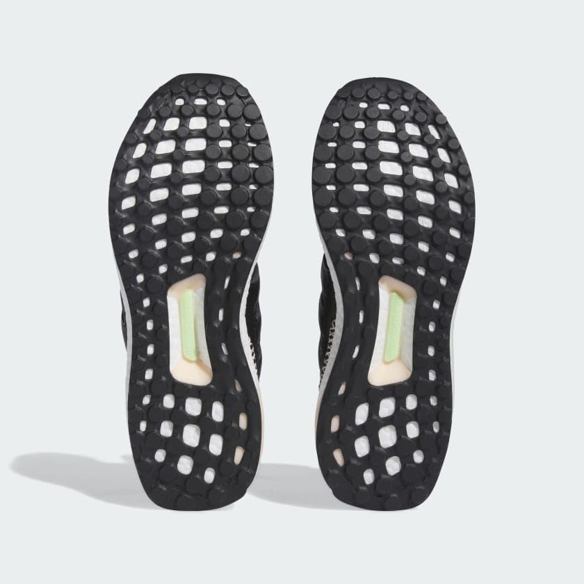 adidas Men's Ultraboost Shoes3