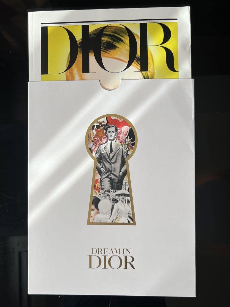 dior 雑誌 ルックブック Amazon.co.jp: DIOR MAGAZINE NO.37 カタログ ルックブック
