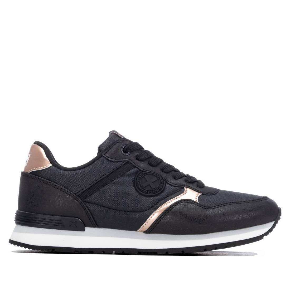 XTI - Zapatilla Mujer - Calzado Cómodo y Versátil - Moda Casual