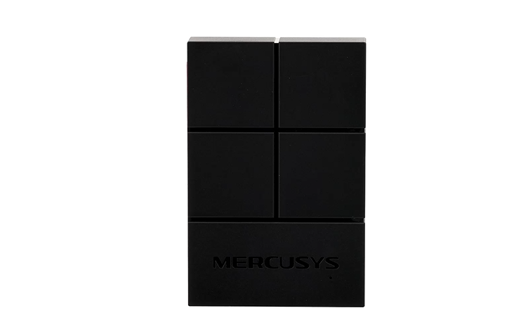 Mercusys MS105GS‑M2 - Switch de Escritorio 5 Puertos Multi‑Gigabit 2,5 GB, Plug & Play, Alta Velocidad, Carcasa Metálica, Silencioso, Bajo Consumo, Montaje Sobremesa o Pared, Ideal para Gaming y NAS