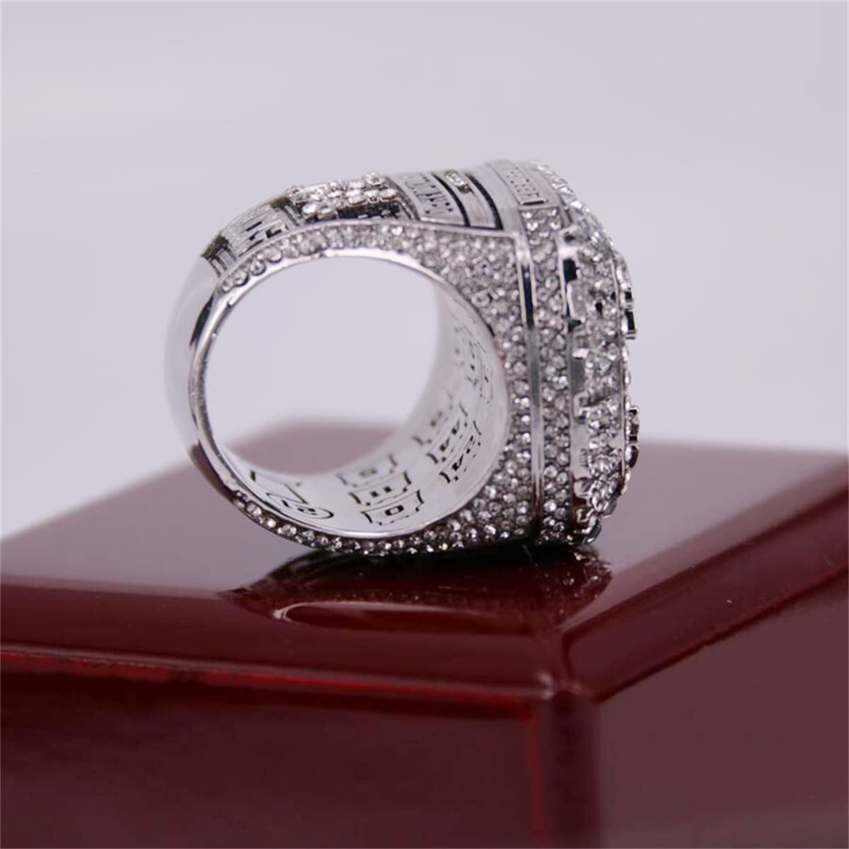 Amazon | 2021バックスチャンピオンリングレプリカバスケットボール