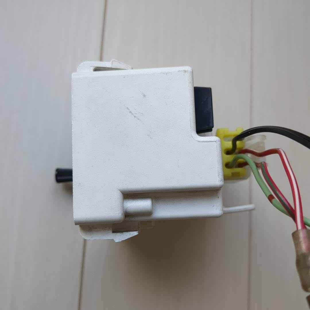 Amazon.co.jp: 旧車 車内時計 当時物 QUARTZ 2 : おもちゃ