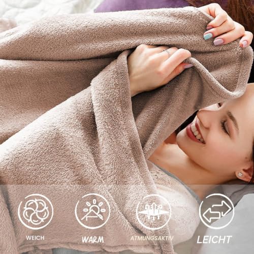 FARFALLAROSSA Kuscheldecke Flauschig 130 x 160 cm - Klein Fleecedecke Sofa Decken Couchdecke - Oeko-TEX - Super Weiche Fleecedecke als… – Ansicht 3