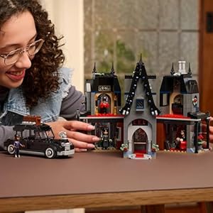 Amazon.co.jp - レゴ® ウェンズデー モーティシアのコテージ 76786