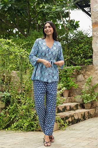Image of GRECIILOOKS Women Rayon Stylish Co-Ord Set Trendy Summer Travel Outfit | Lightweight 3 Piece Dress For Holiday Look & Puja | Floral Printed | Hangouts | Picnic | Vacation Wear | Ethnic