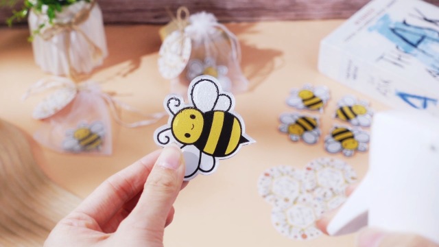25 sets de imanes decorativos de abeja para refrigerador miniatura 7