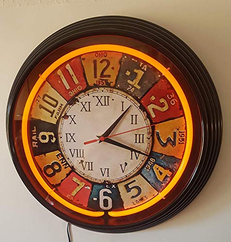 Neon reloj  con Estados Unidos Matrícula como Esfera  Iluminación Neon Naranja de con marco Negro.