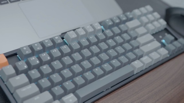 Amazon.com: Keychron K8 Wireless Bluetooth/USB Wired Mechanical