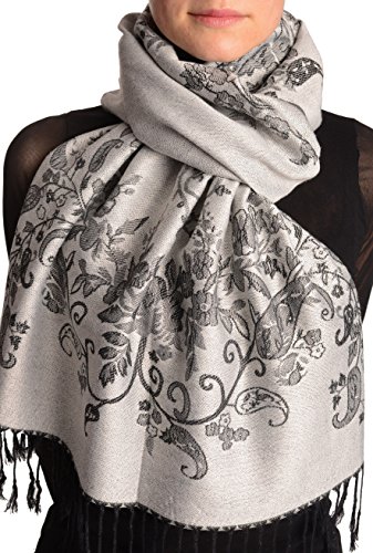 Écharpe toucher pashmina grise anti-froid et douce sur la peau