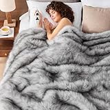 Heated Electric Blanket Throw,Octrot 50'X60' Faux Fur Heating Blanket Luxury Christmas Gifts Heavy Plush with 10 Heats Levels & 8 Hours Auto Off,Super Cozy Warm Fuzzy,Fluffy Decor Winter Warming,White