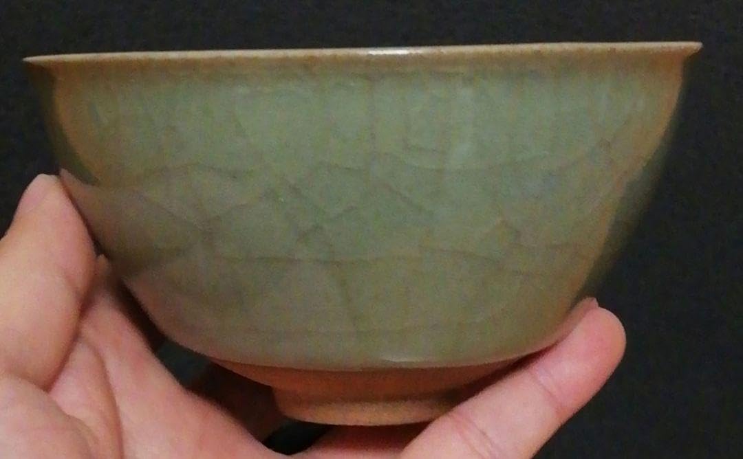 Amazon.co.jp: 久田重義作 青磁 茶碗 共箱 共布 略歴付 栞付 茶道具 
