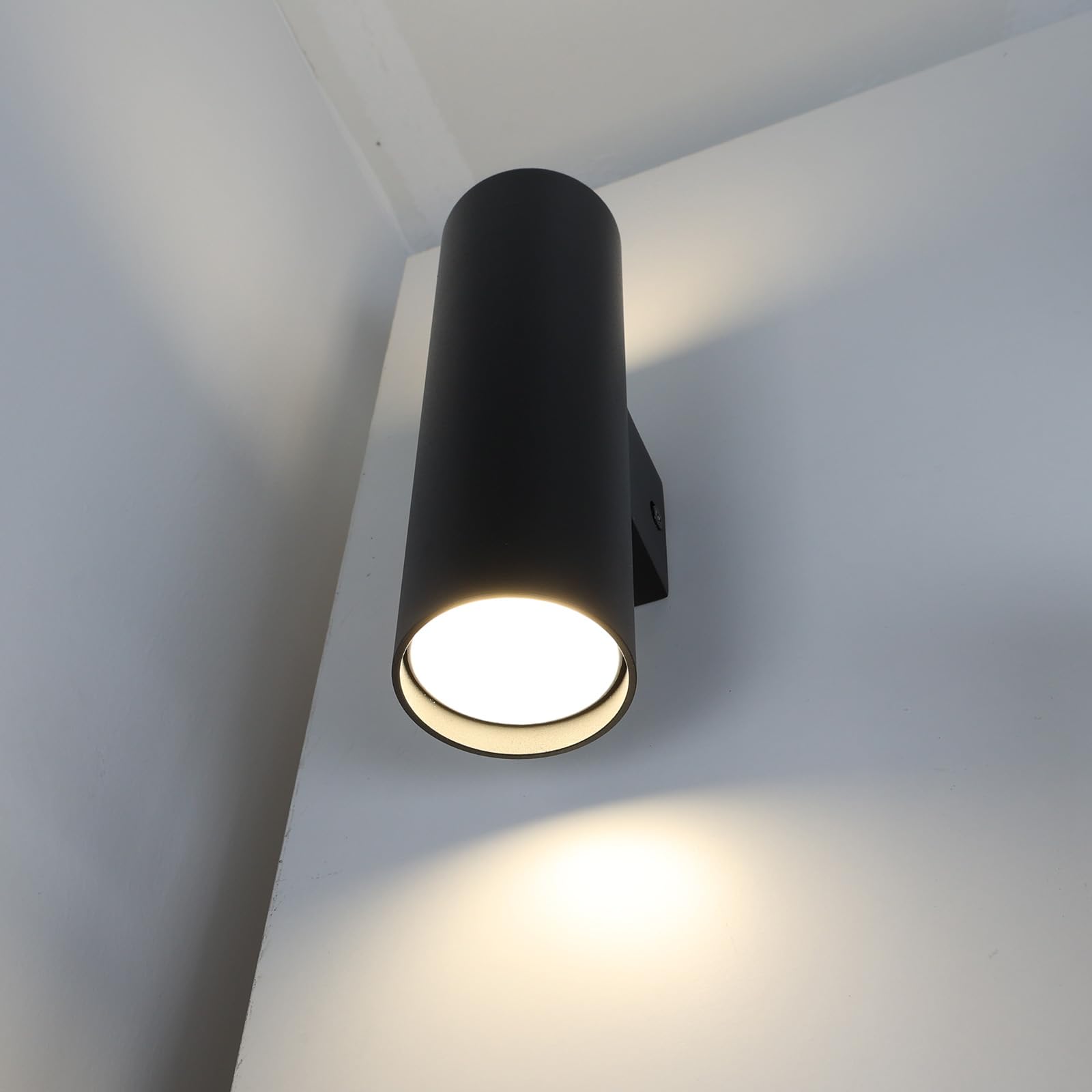 Alpinaluz Applique da Parete Up & Down con 2 Attacchi GU10, Design Cilindrico in Metallo, Lampada Decorativa da Interno per Corridoio, Camera e Soggiorno, IP20 (Nero)