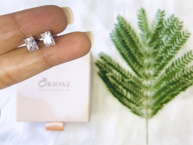 Amazon.in: Orionz: Stud Earrings