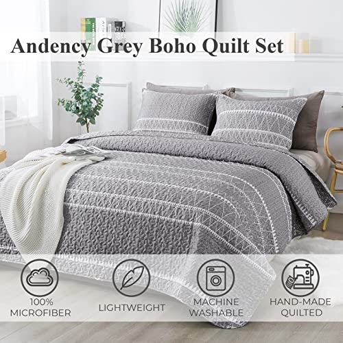 Andency Grey Quilt Set King (106X96 Inch), 3 Pieces(1 Striped Triangle Printed Quilt And 2 Pillowcases), Bohemian Summer Lightweight Reversible Microfiber Bedspread Coverlet Sets #TOP1