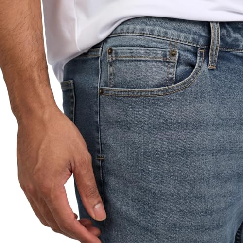 Image of IZOD Men's Straight Fit Classic 5-Pocket Style Jean