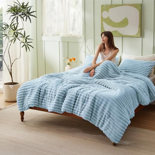 Image of Bedsure Queen Fluffy Comforter Set - GentleSoft 3 Pieces Luxury Fleece Bed Light Blue Bedding, Cozy Room Decor Aesthetic, 1 Queen Bed Comforter (90 inchx90 inch) and 2 Pillowcases (20 inchx26 inch)