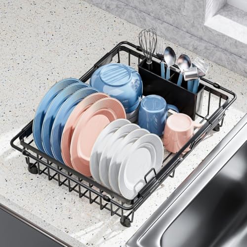 Égouttoir à vaisselle extensible pour optimiser le séchage des assiettes