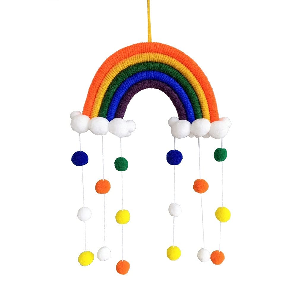 Nuage Nordique arc-en-ciel pour transformer une chambre d'enfant froide en cocon chaleureux