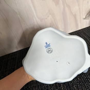 美品箱付き　リヤドロ 　バニーキッス Amazon.co.jp: 2001年会員限 リヤドロ No.6741『バニーキッス