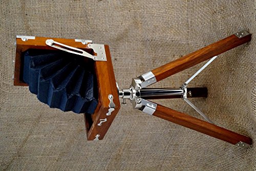 Image of tucasa Vintage Camera Show Piece