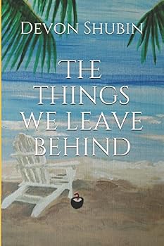 Paperback The things we leave behind Book