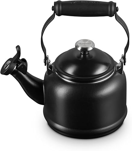 Le Creuset Hervidor de té Demi esmaltado en acero con acabados metálicos, 1.25 cuartos de galón., regaliz