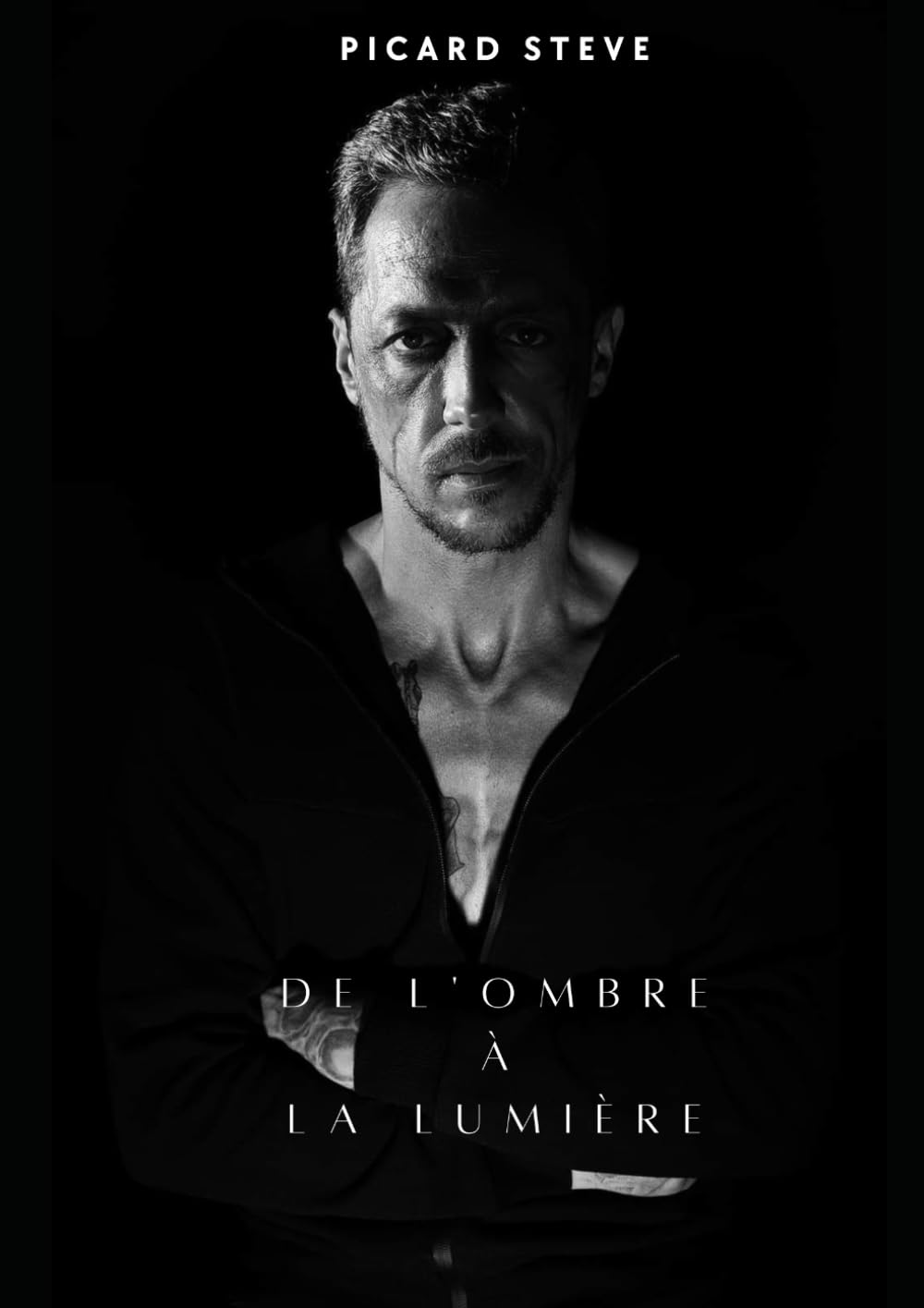 DE L'OMBRE À LA LUMIÈRE