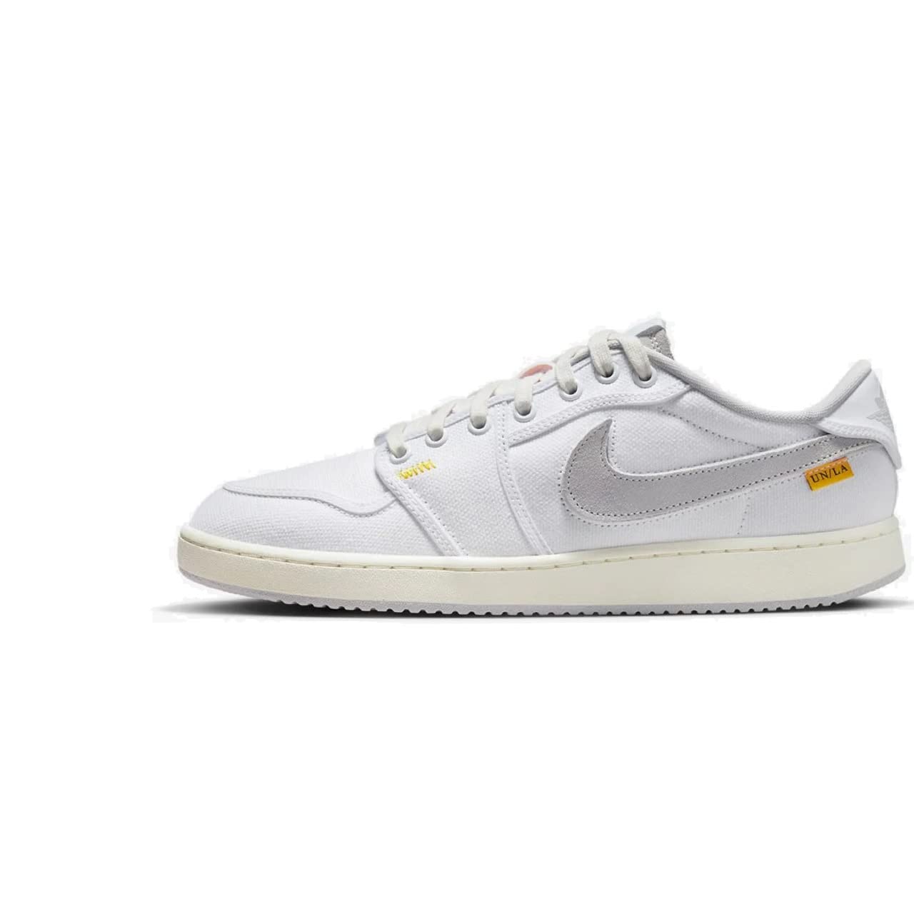 【NIKE】W AIR JORDAN 1 LOW SAIL/MDOLIV 国内発送 JORDAN BRAND WMNS AIR JORDAN 1 LOW SAIL/MEDIUM OLIVE-COCONUT