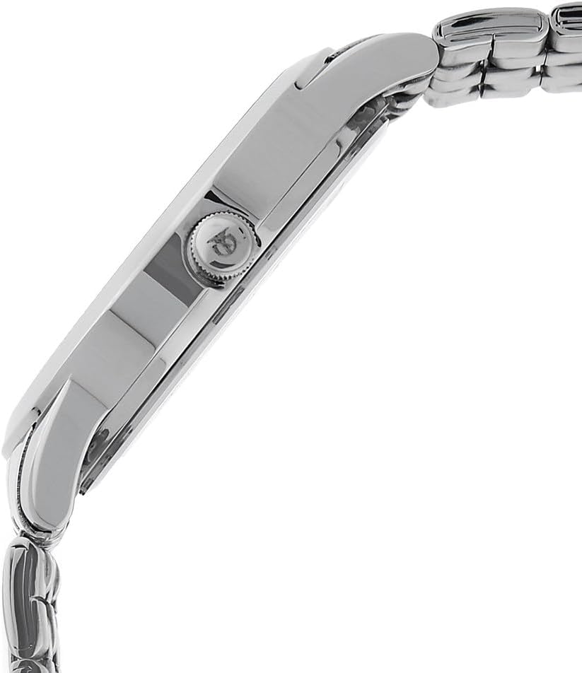 Diagram showing watch dimensions compared to a credit card