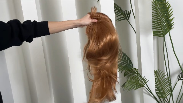 Perruque Longue Blonde Méchée EMELINE - Synthétique Bouclée - Taille Moyenne - Neuve Avec étiquettes