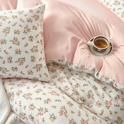 Image of Wake In Cloud - Floral Comforter Set, Coquette Cottagecore Aesthetic Flower Shabby Chic Pattern for Women Teen Girls, Soft Lightweight Bedding, 3 Pieces, Peach Blush, Full Size