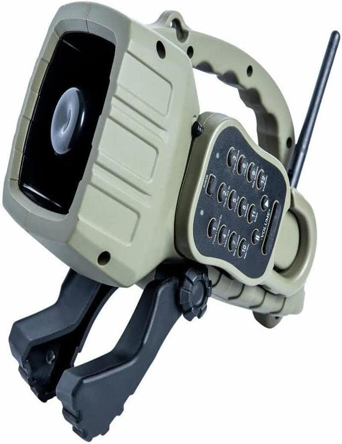 Primos Hunting Dogg Catcher 2 Electronic Predator Call with 100 Yard Remote
