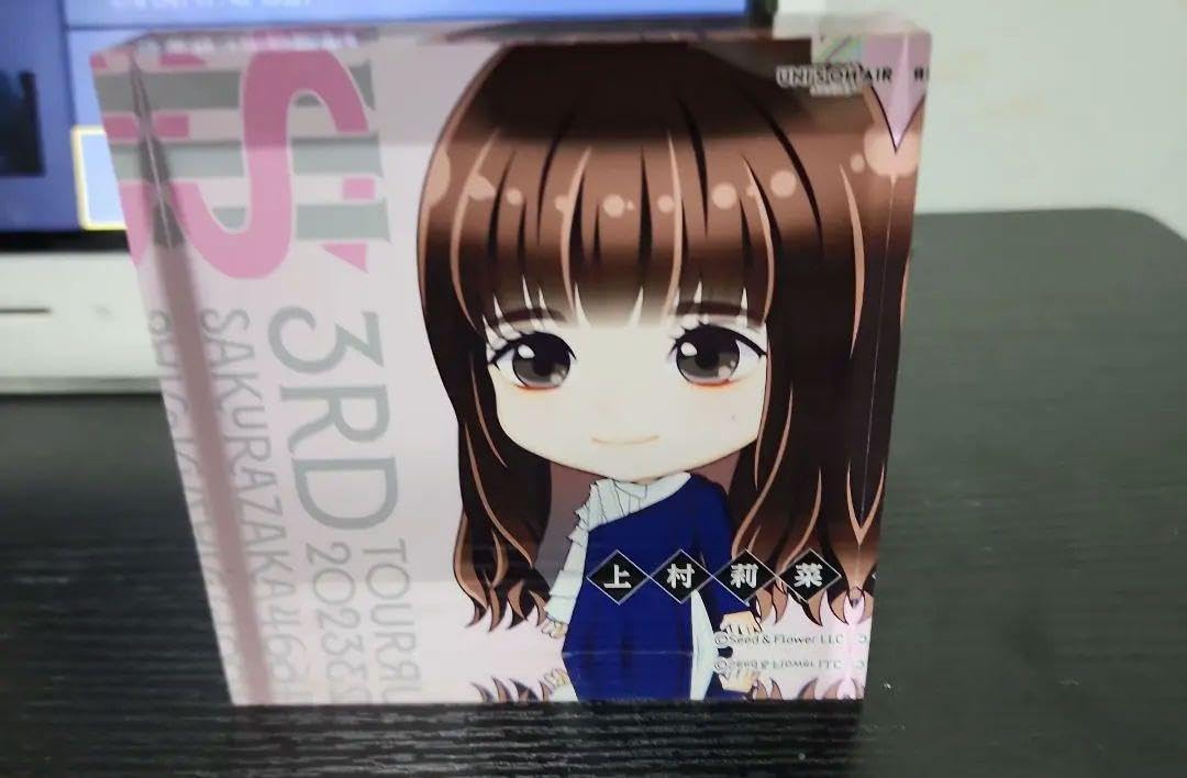 Amazon.co.jp: 櫻坂46 上村莉菜 3RDツアー アクリルブロック : おもちゃ