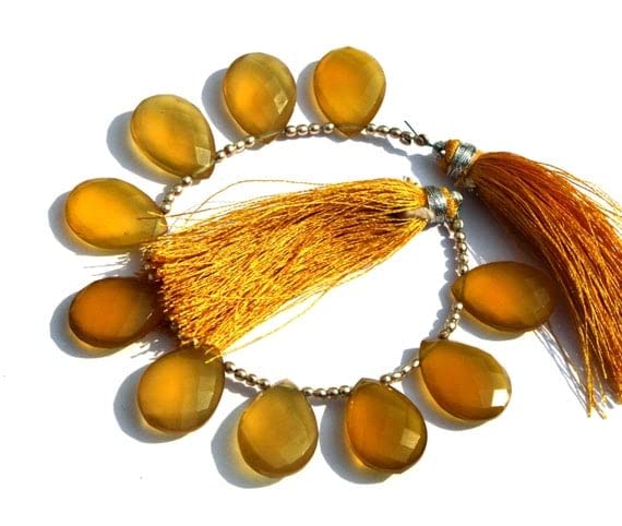 Calcédoine jaune briolette poire 18x14mm pour création bijoux précieux