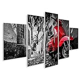 Tableau sur toile de haute qualité en canvas premium. Motif : Scooter Vespa rouge garé sur une rue pavée