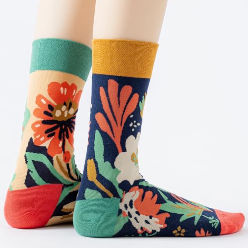 2 Pairs Cartoon Animal Crew Socks Fun Cotton Mid Calf Socks for Women3