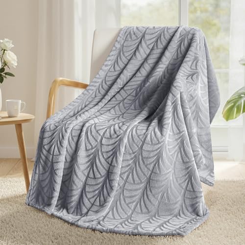 Whale Flotilla Flannel Fleece Throw Blanket for Sofa, 130x150 CM Soft Fluffy Velvet Sofa Blanket with Decorative Vintage Pattern for All Season, Warm and Lightweight, Silver Grey