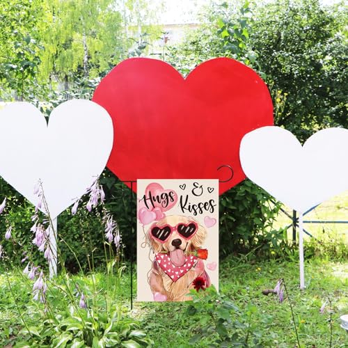 Bandera de jardín de San Valentín 12x18 con perro de arpillera y corazones 7