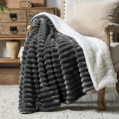CELESTA Sherpa Dicke Kuscheldecke Flauschig 125x150, Anthrazit – Ansicht 2