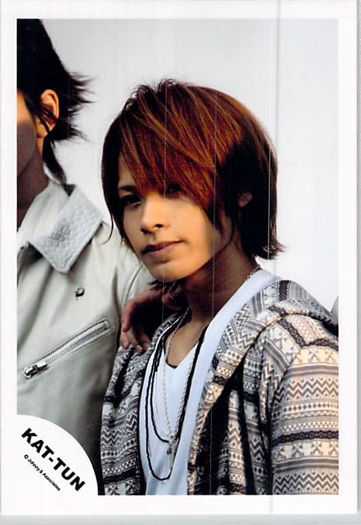 Amazon.co.jp: KAT-TUN カトゥン 上田竜也 公式写真 写真 フォト