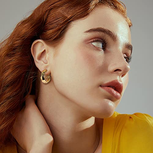 Ubgicig 6Pairs Gold Clip On Hoop Earrings For Women Fashion Clip On Earrings For Egirls Gold Chunky Hoop Earrings No Piercing Fake Earrings Set (Gold Tone) #TOP5