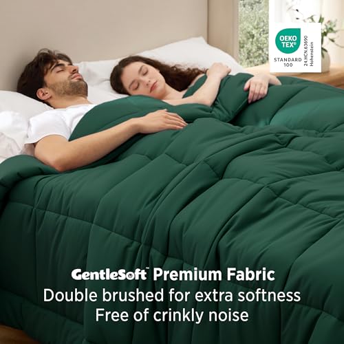 Image of Bedsure Comforter Duvet Insert - Quilted Comforters Oversized King Size, All Season Duvet, GentleSoft Down Alternative Bedding, with 8 Tabs, Gifts for Women /Men, Green, Oversized King 116 x 98 Inches