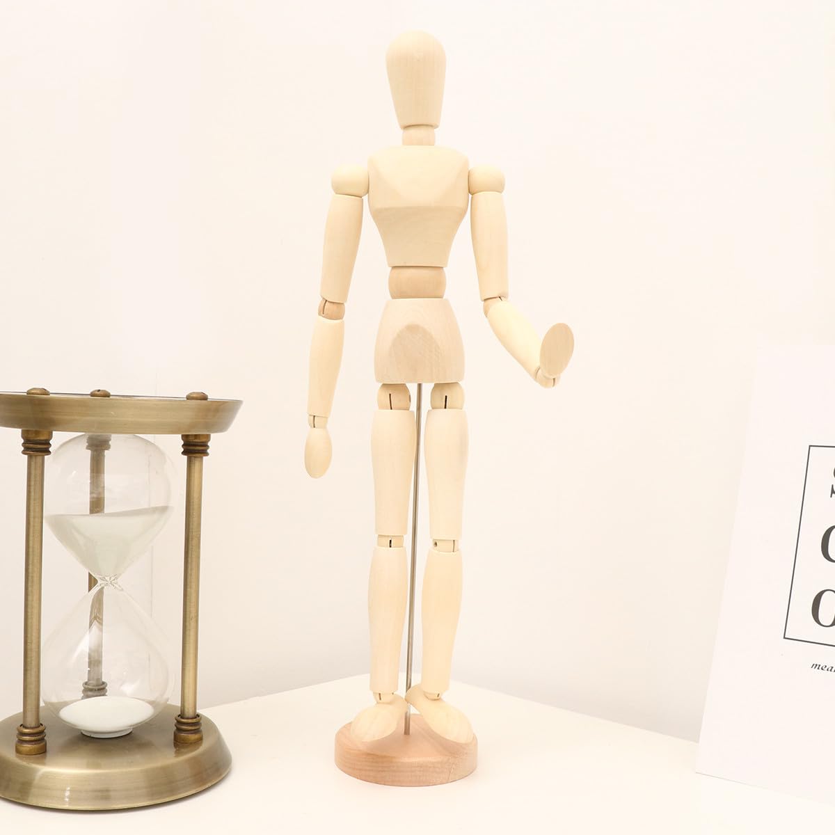 Holzpuppenornament mit Beweglichen Gelenken für Zeichner als Modell