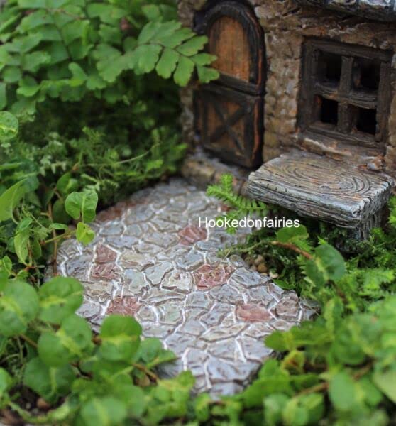 A Miniature Fairy Garden Designed In White | Otten Bros. Garden Center And Landscaping - Foto 11